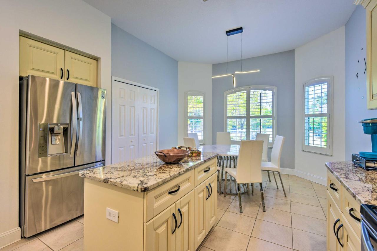 Sun-Soaked Sarasota Oasis With Pool And Hot Tub! Villa Exterior photo